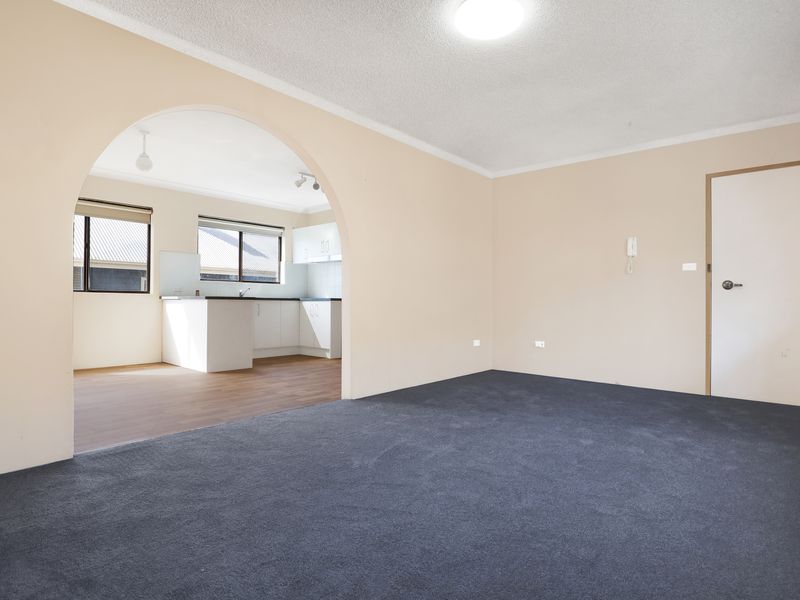 1 / 57 Bourke Street, North Wollongong