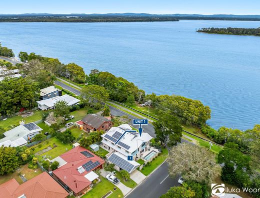 Riverside Living with Pool, Views & Energy Efficiency