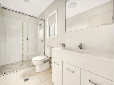 24 / 1 Collins Lane, Kin Kora