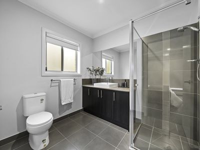 6 Elgata Way, Werribee