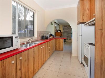 14 Buckle Cres, West Wollongong