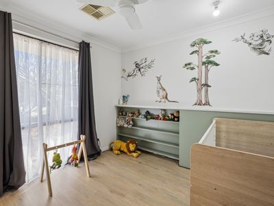 52 Sanderling Drive, Thornlie
