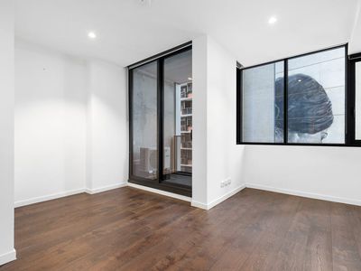 2006 / 33 Rose Lane, Melbourne