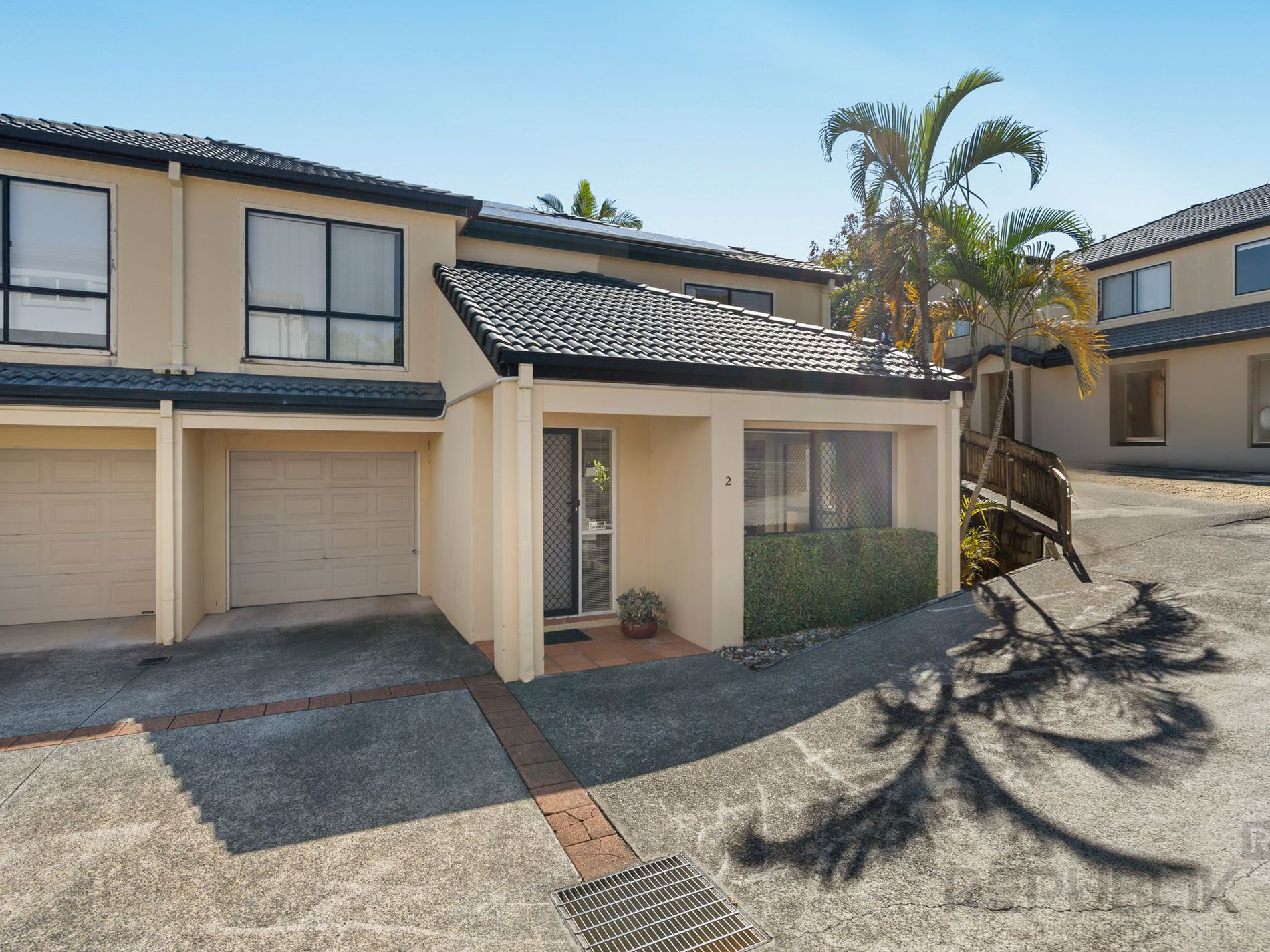 2 / 101 EUGAREE STREET, Southport