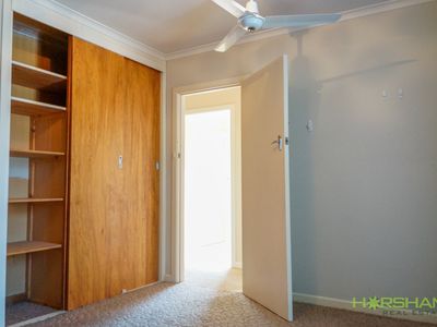 3 / 7 Roberts Avenue, Horsham