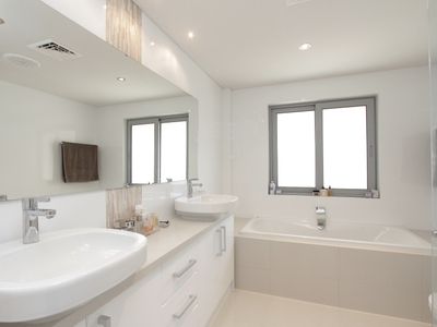 19D Castle Street, North Beach