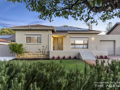 32 Lincoln Road, Morley