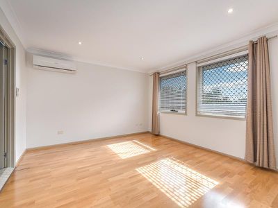 25 Costa Del Sol Avenue, Coombabah