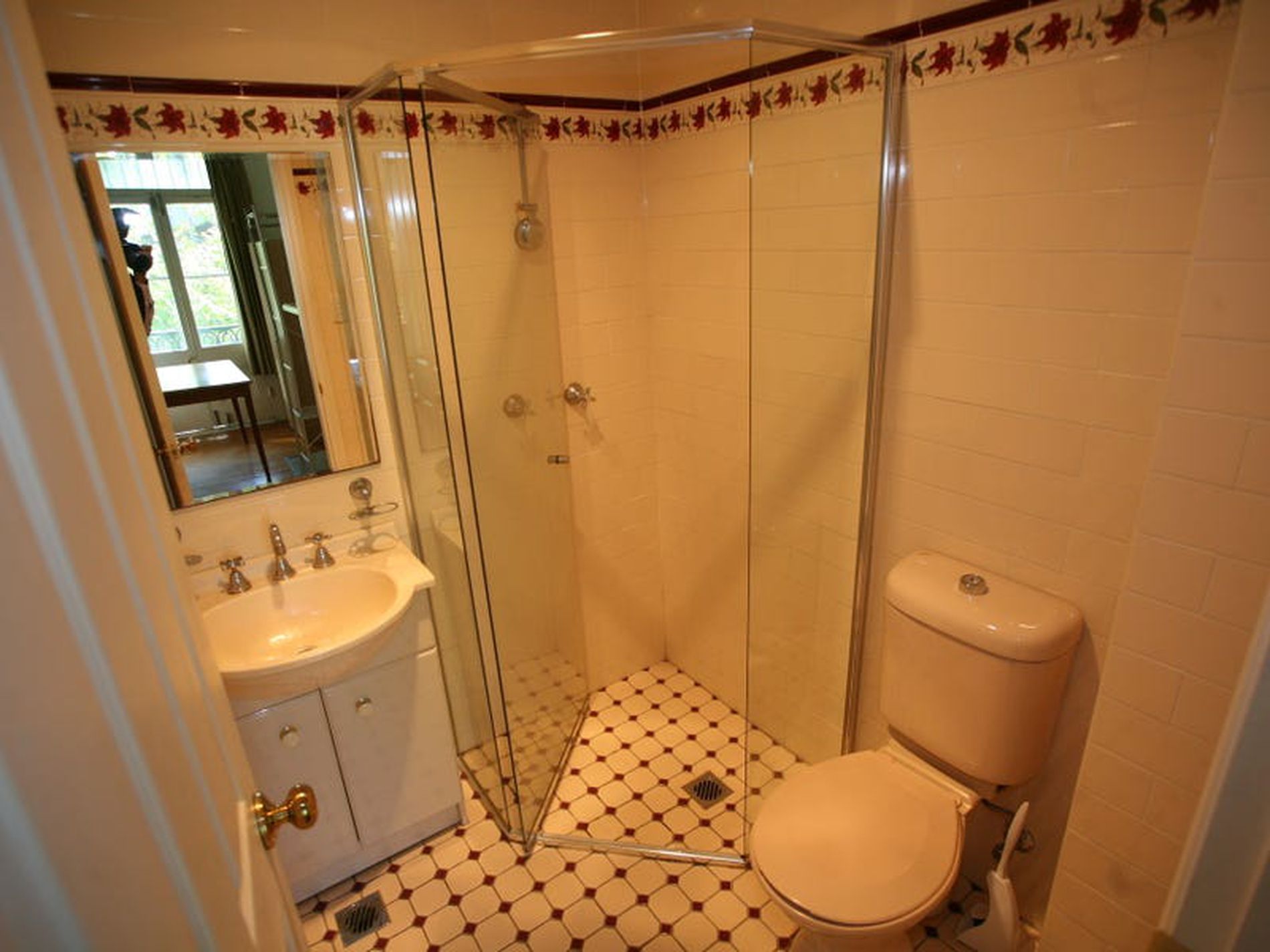 4 / 6 Sir John Young Crescent, Woolloomooloo