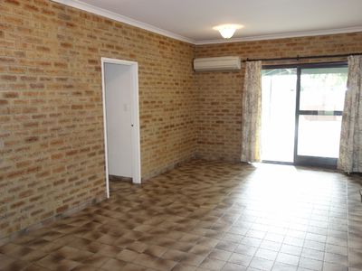 11 St Albans Rd, Nollamara