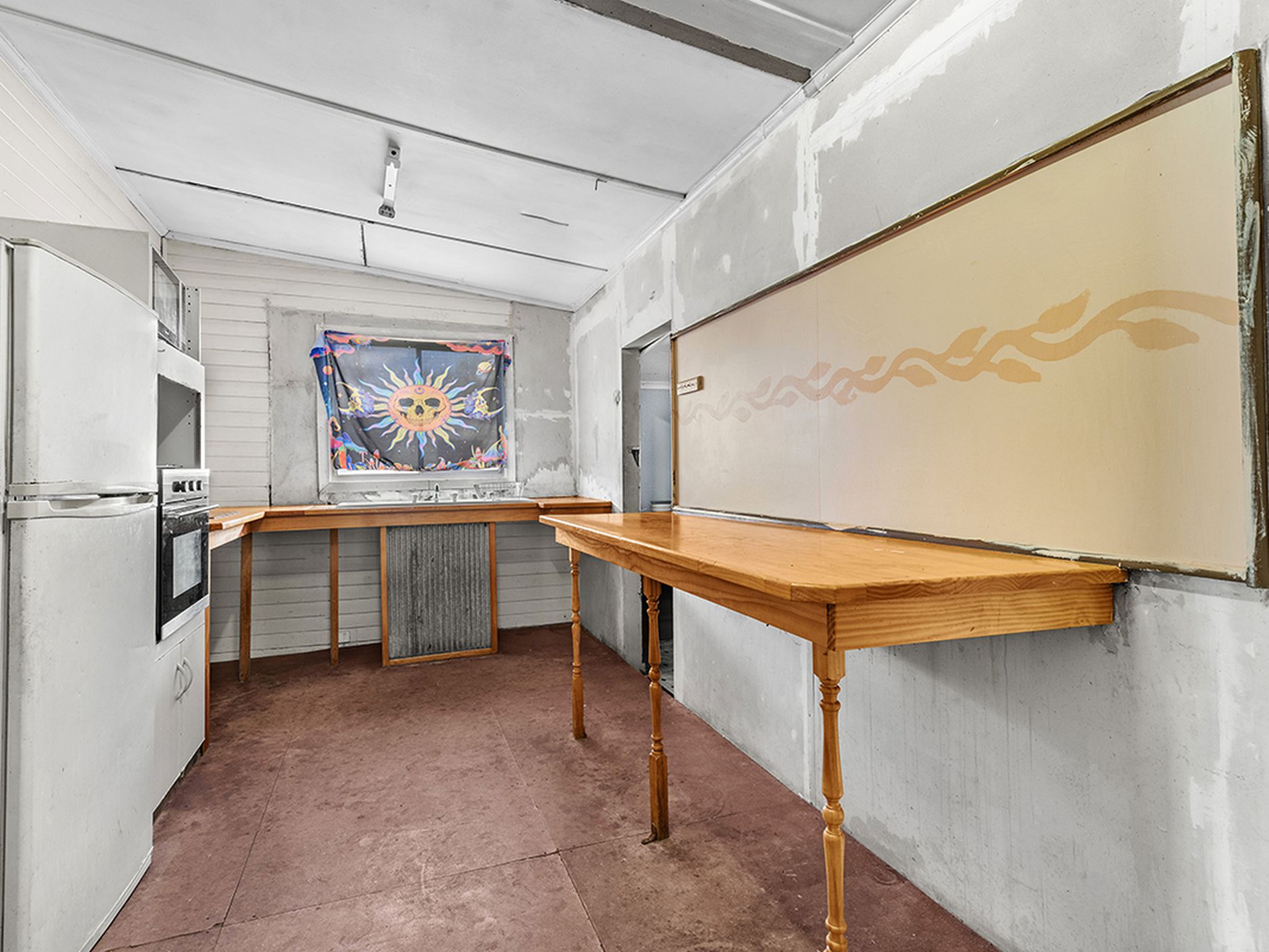 21 Sixth Street, Weston