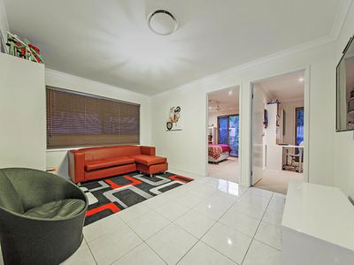 12 Blue Gum Place, Wakerley