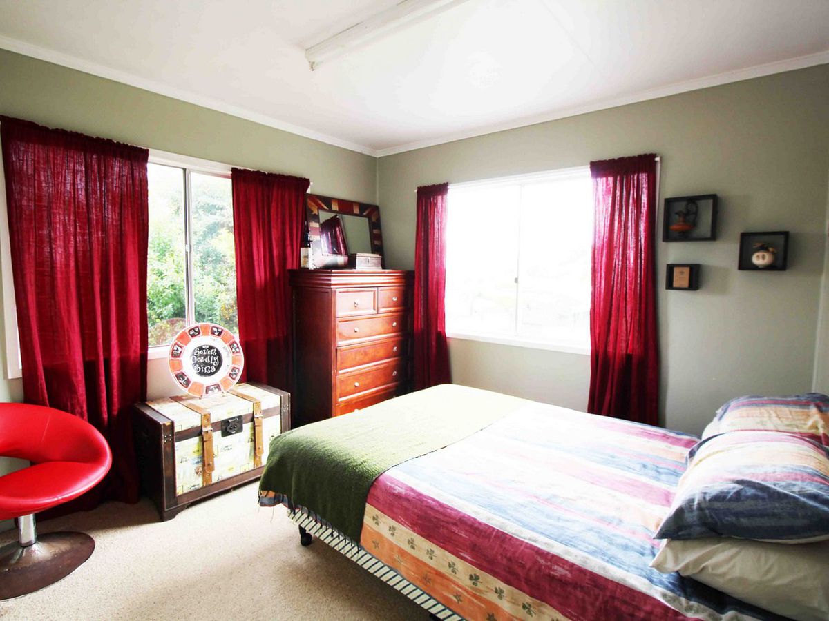 14 GRAY STREET, Atherton