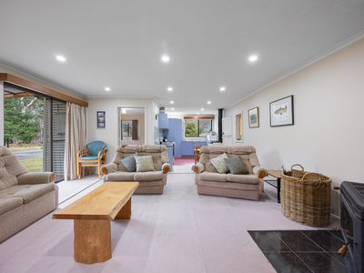 3989 Victoria Valley Road, Dee