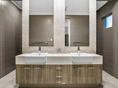 70 Welwyn Avenue, Salter Point