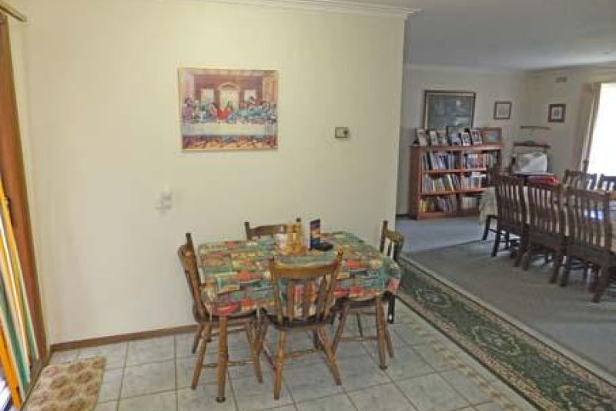 10 Underwood Grove, Kyabram