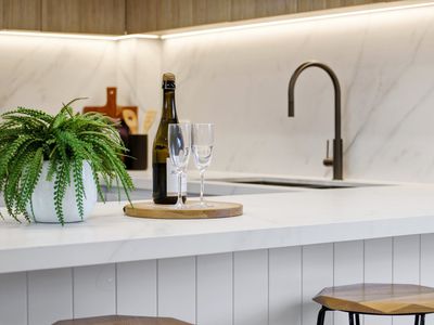 Townhouse / 9-9a Old Berowra Road, Hornsby