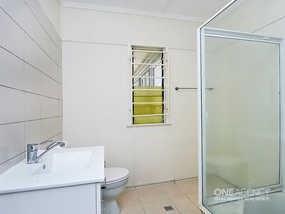 33 Cypress St, Inala