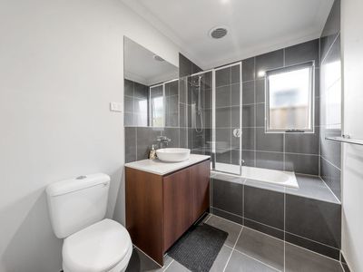9  Nattarak , Werribee