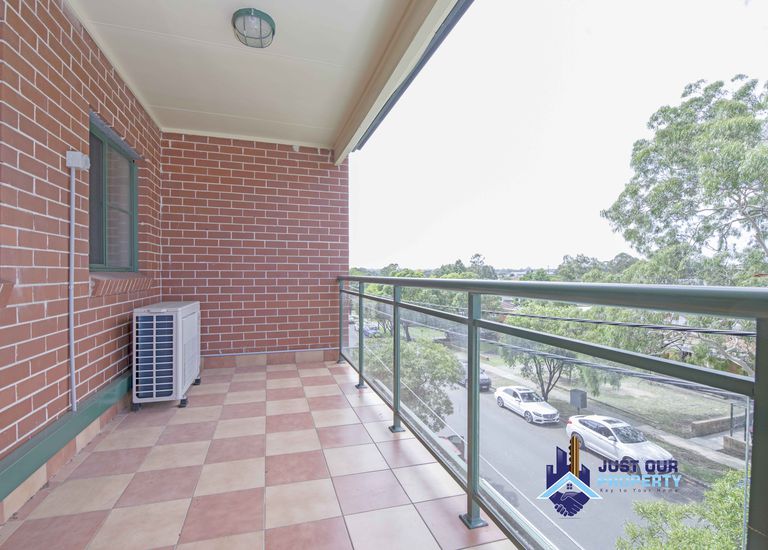 12 / 11-15 Cahors Rd, Padstow