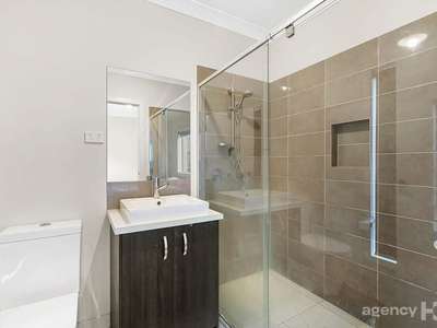 18 Higgins Street, Fraser Rise