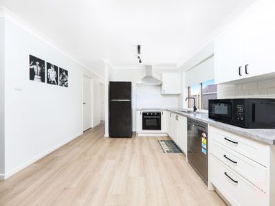 9 Japonica Close, Lake Haven