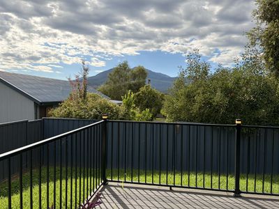 2 Morses Court , Tawonga South