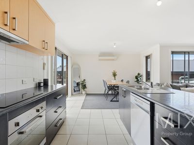 1 / 19 Joseph Link, Brighton