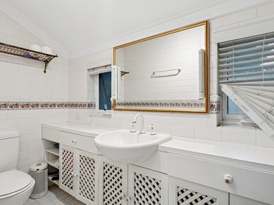 36 Bay Road, Claremont