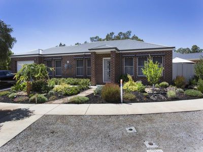 30 Barnett Drive, Kangaroo Flat