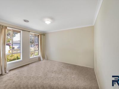 121 Talliver Terrace, Truganina