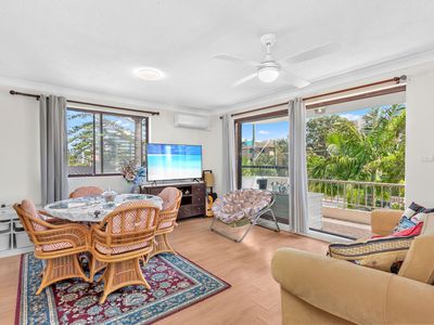 6 / 26-28  Head Street, Forster