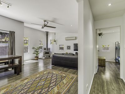 1936 Huon Highway, Grove