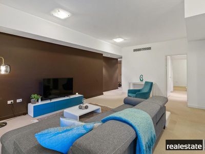 13  /  11 Bennett Street, East Perth