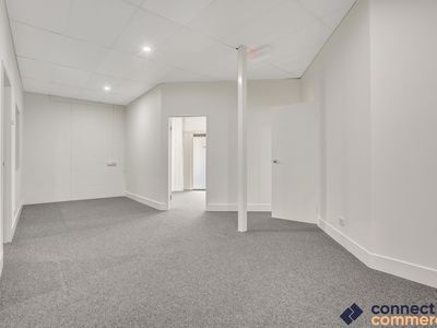 4 / 64 Siganto Drive, Helensvale