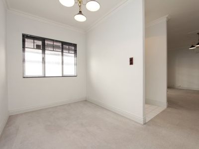 2 / 19 Kitchener Avenue, Burswood