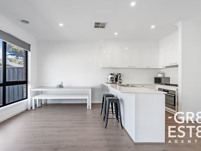 4 AQUATIC DRIVE, Cranbourne West
