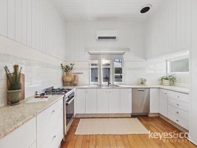 17 Princes Road, Hyde Park