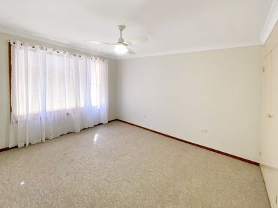 8 Hunter Street, Forbes