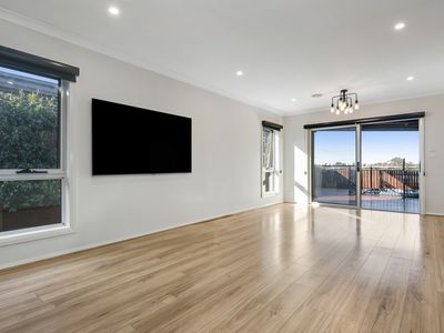 19 Slim Dusty Circuit, Moncrieff