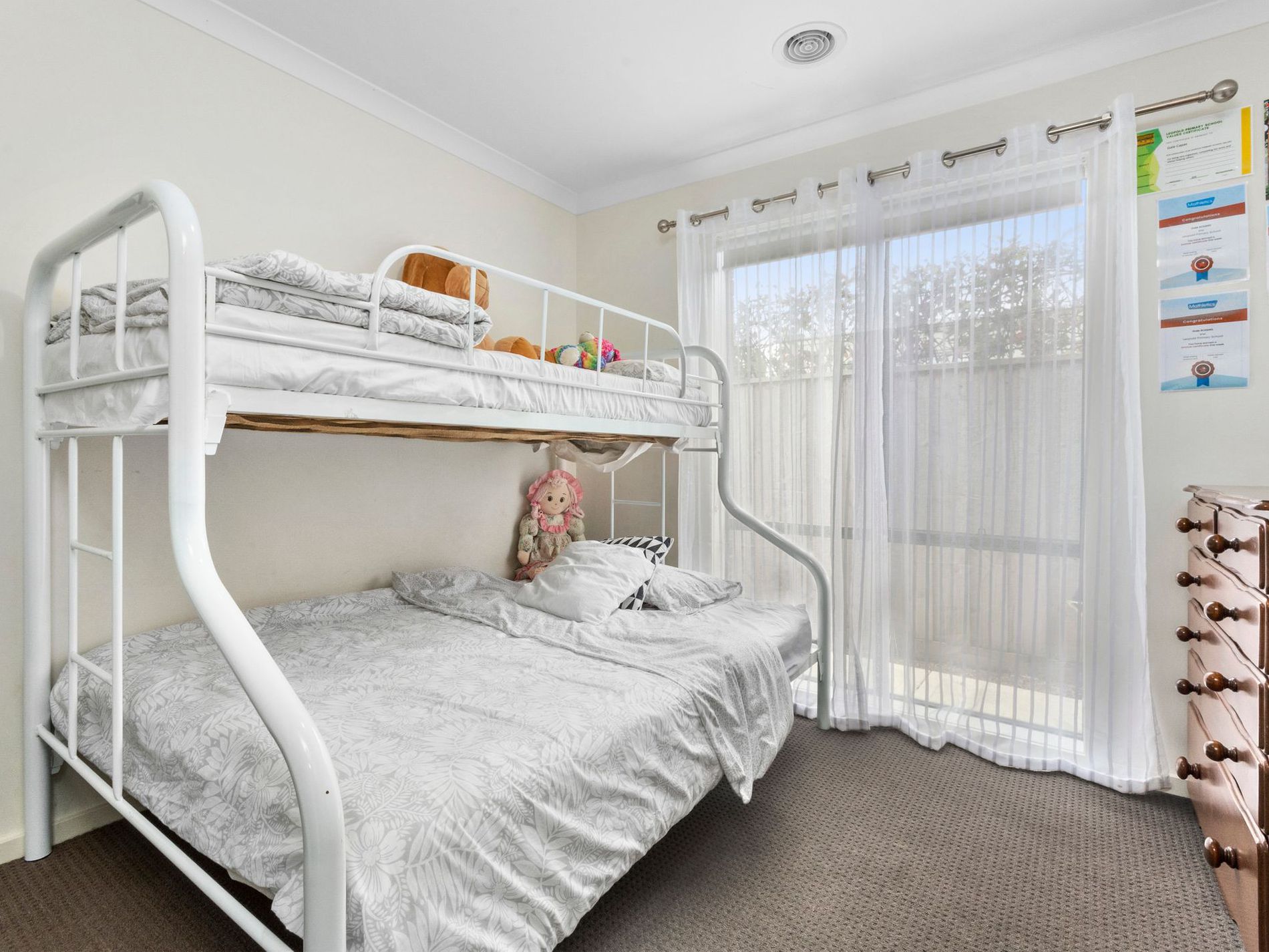 15 Everglade Street, Leopold