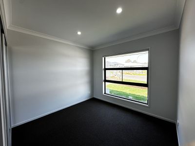 51 Melton Circuit, Gregory Hills