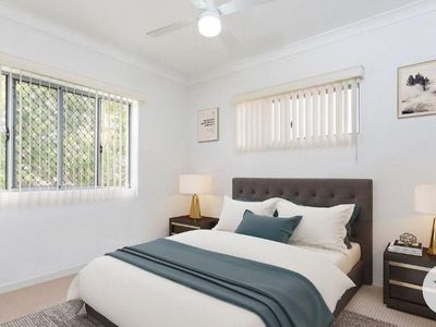 1 / 3 Besham Parade, Wynnum