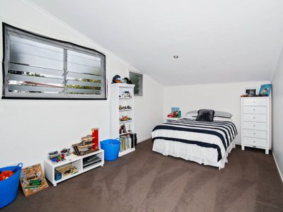 33 Newfield Street, Sunrise Beach