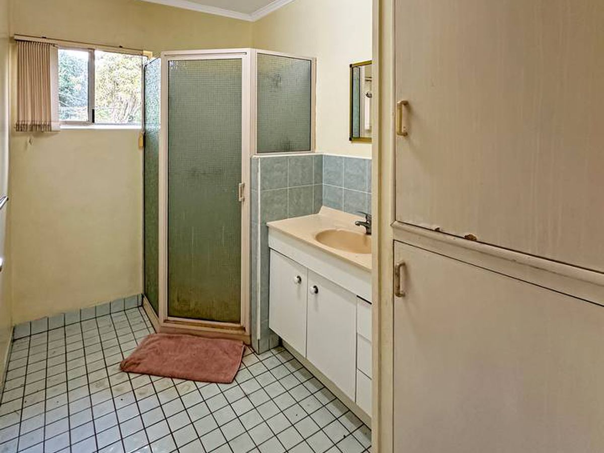 15 Marigold Street, Atherton