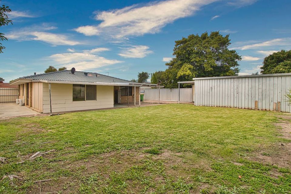 9 Dargin Way , Rockingham