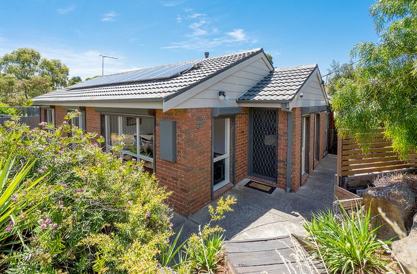 32 Axminster Drive, Craigieburn