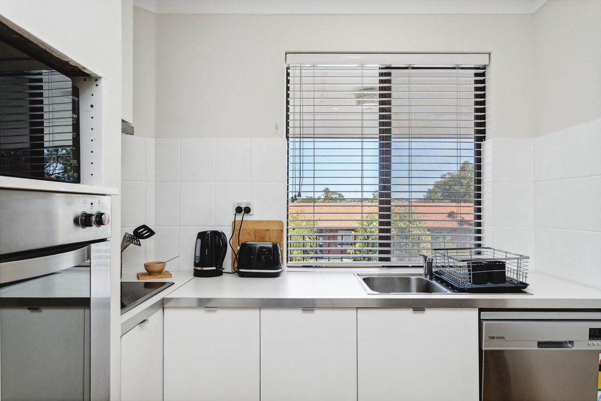 16 / 50 Moondine Drive, Wembley