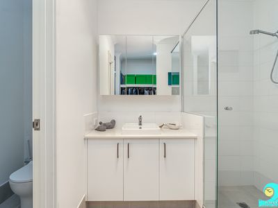 5 Chrysler Approach, Yanchep