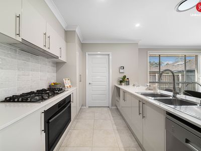 4 Bluey Street, Middleton Grange